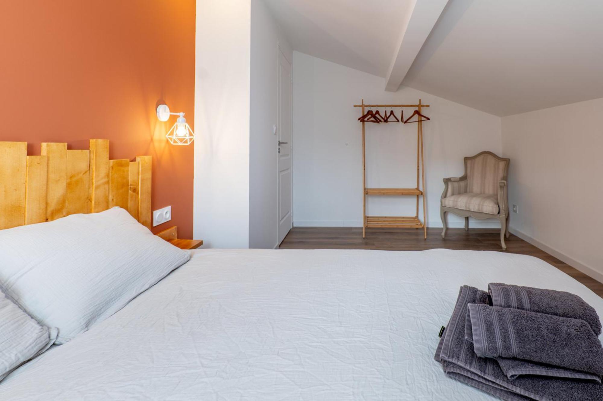 Plaines-Provence Spa&Sauna Динь-ле-Бен Экстерьер фото